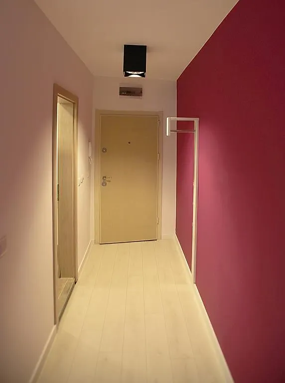 Turquoise And Magenta Apartaments Sofia Bulgaria